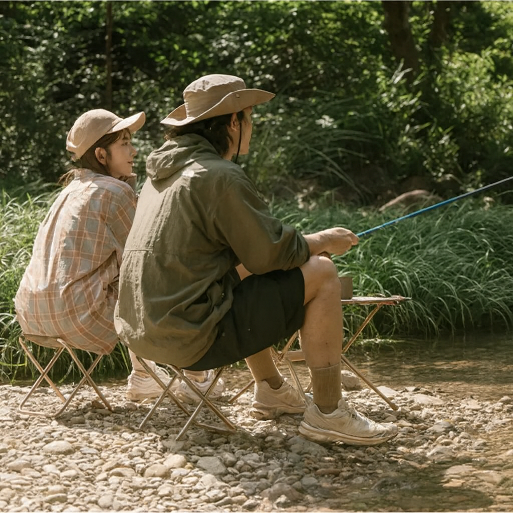 2-in-1 Foldable Carry Chair – Bag & Seat Anywhere